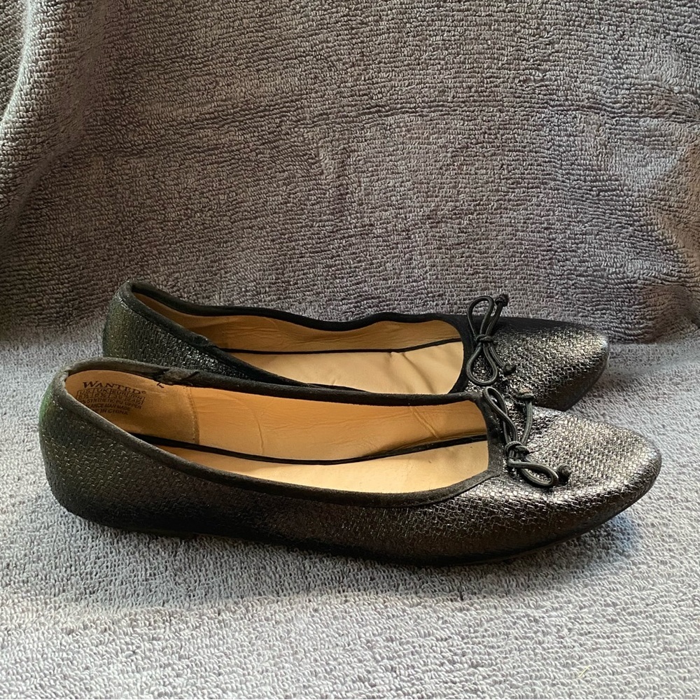 Wanted Shoes Women’s Size 8.5 Black Flats Slip On‎